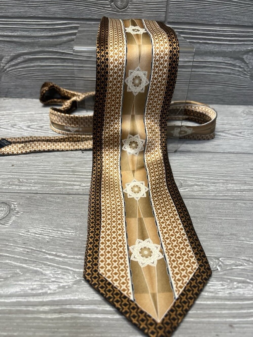 Vintage Martin Wong Men’s Tie Regular 100% Silk Geometric Medallion Brown White